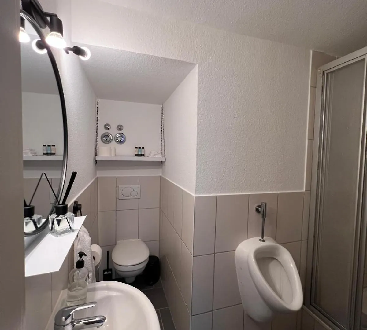 Charmante Souterrain Altbau Wohnung In Alsternaehe Hamburg Germany
